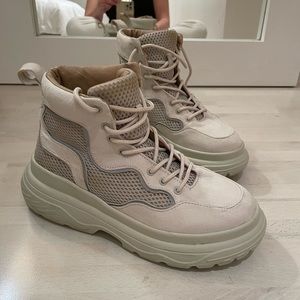 Chunky sneaker boots